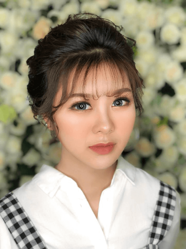 Trang điểm dự tiệc