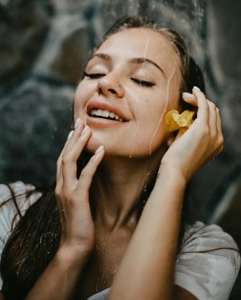 1. Làm sạch và tẩy tế bào chết tự nhiên