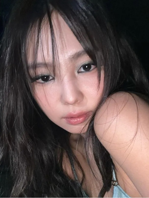 Khi sắc xám đến Hàn Quốc: cú chạm tinh tế dành cho gương mặt Á Đông