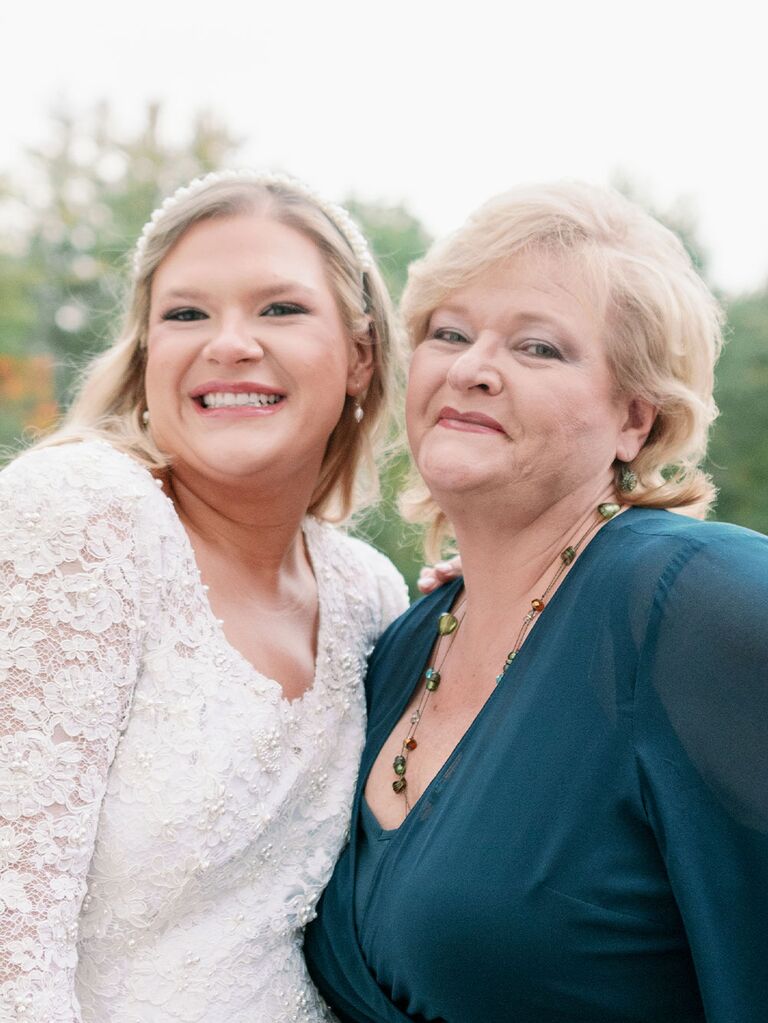 7. Mắt khói nhẹ – tinh tế và tự nhiên