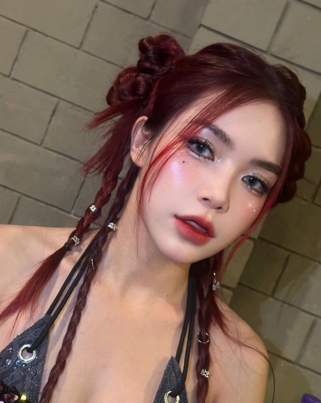 Phấn mắt màu sắc – Cá tính, phá cách và đầy sáng tạo