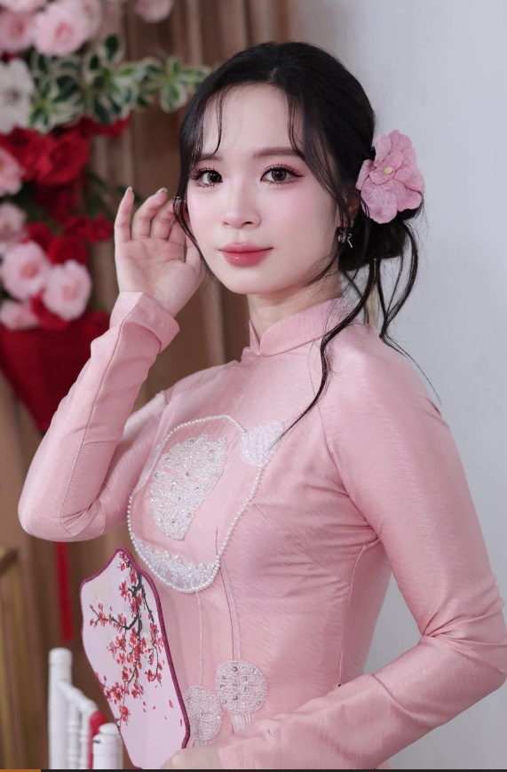 Layout tông hồng ngọt ngào – Chuẩn “nàng thơ” ngày xuân