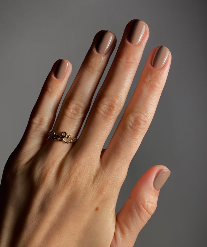 3. Móng màu cappuccino – Sắc nâu ấm áp và thời thượng