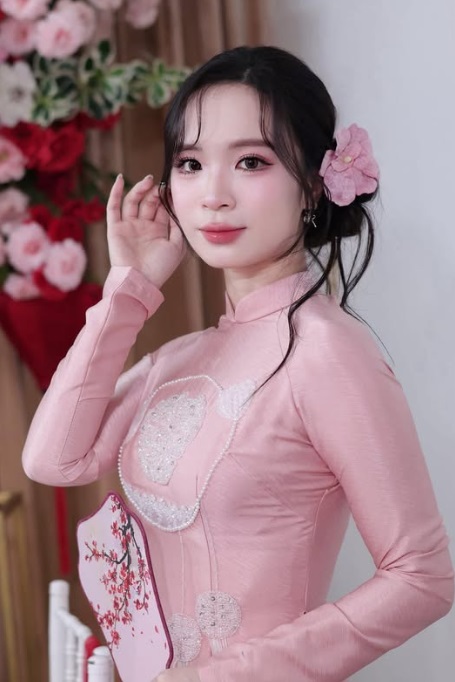 Trang điểm “toasted”: Ấm áp, tự nhiên và dễ ứng dụng