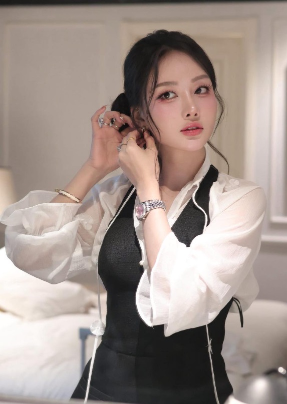 2. Chân mày tự nhiên – điểm nhận diện đặc trưng