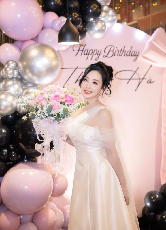 5. Đôi môi đầy đặn với kỹ thuật viền mờ