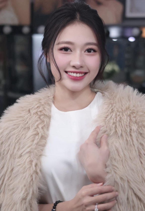 6. Exosomes – Cách Mạng Trong Giao Tiếp Tế Bào Da