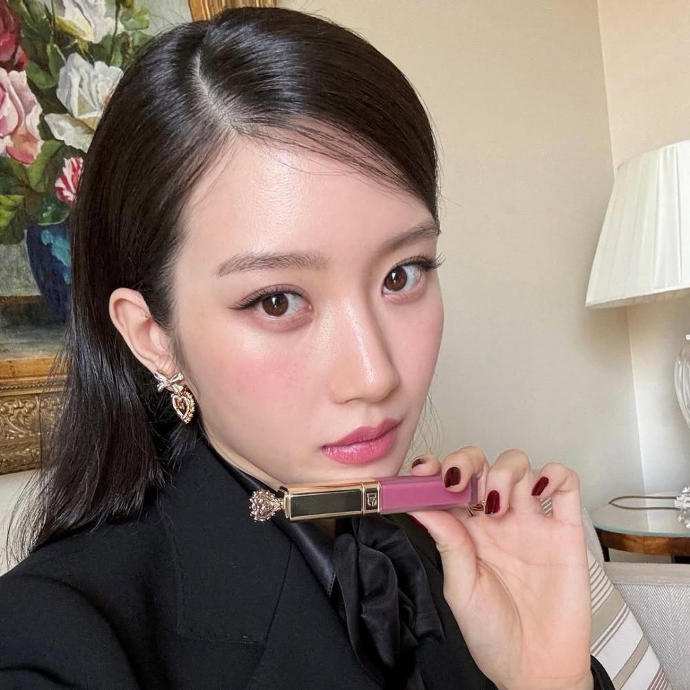 Moon Ga-young thời thượng ở ngoài đời