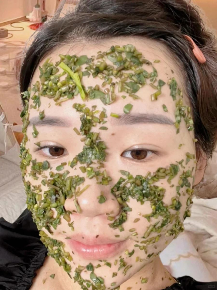 Hướng dẫn đắp mặt nạ rau sam