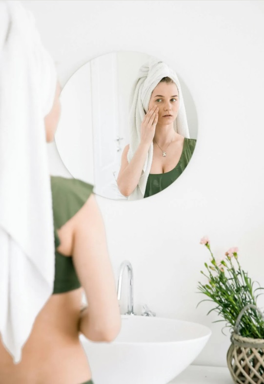 ​Đừng quên dưỡng ẩm cho da vào ngày nắng nóng