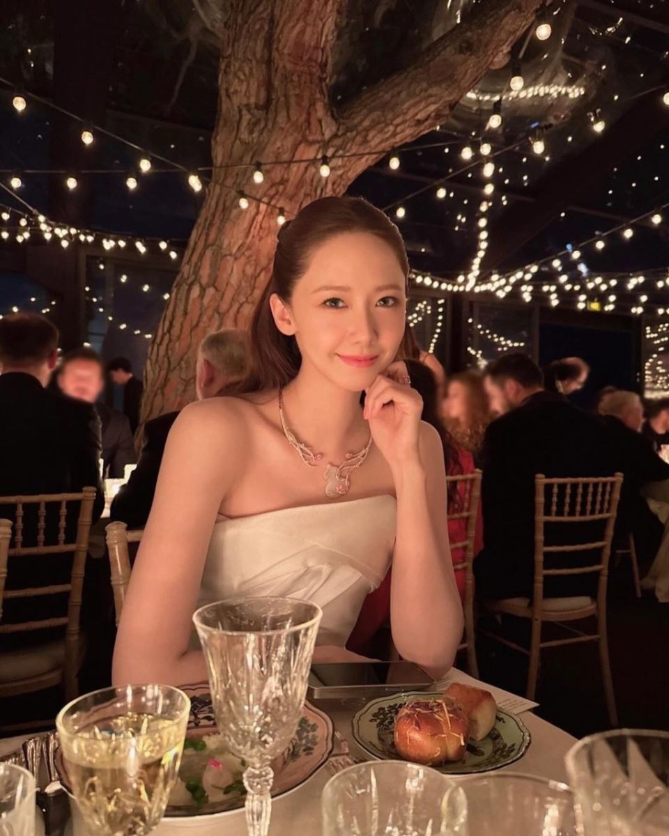 Vẻ đẹp rạng rỡ của Yoona