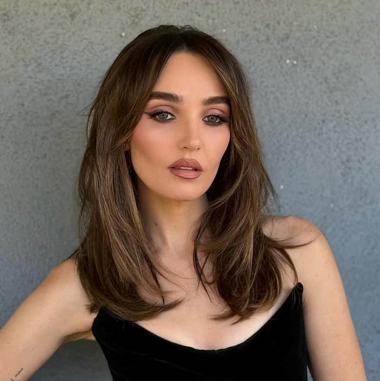 Smoked Suede Brunette – Nâu da lộn khói cá tính