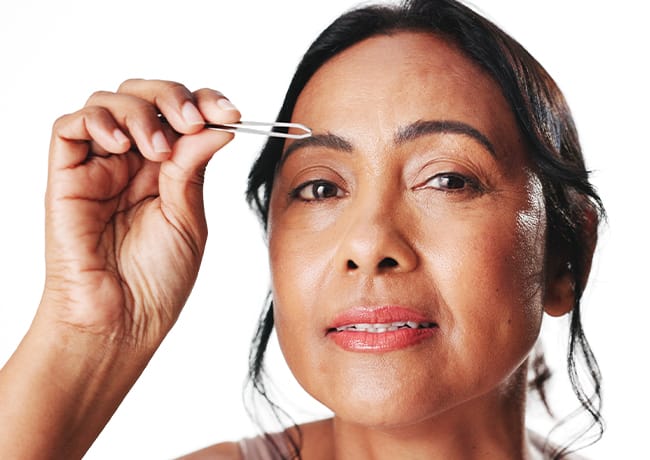 2. Lông mày cong mềm mại