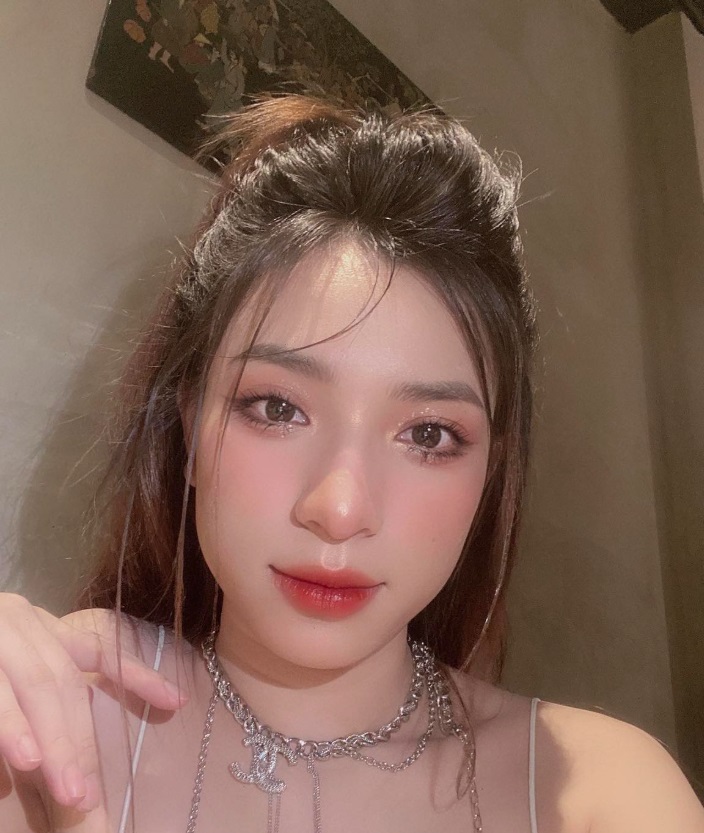 3. Da trung bình: Linh hoạt theo undertone