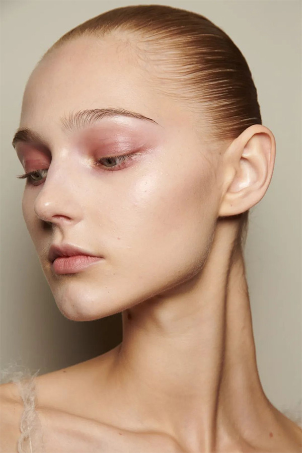 Phong cách “makeup vibe” – nhẹ nhàng nhưng có điểm nhấn