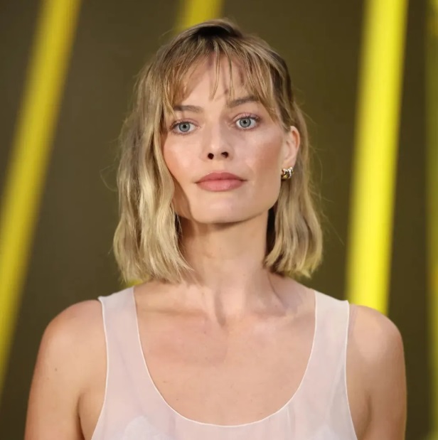 Màn thay đổi diện mạo đầy cuốn hút của Margot Robbie