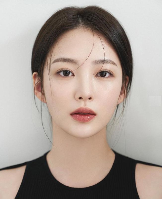 1. Lớp nền mỏng nhẹ – “linh hồn” của Balletcore