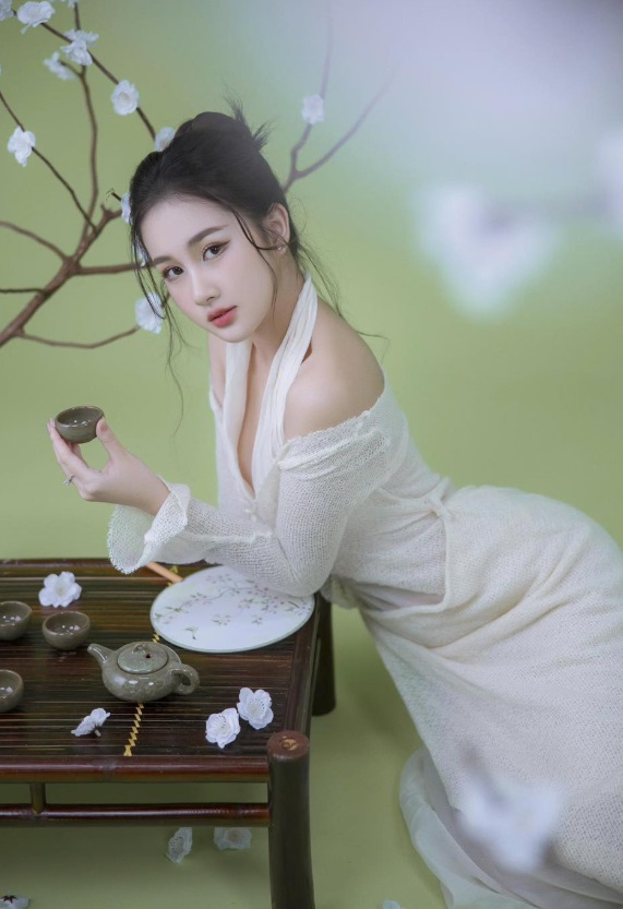Cách đánh highlight đúng vị trí để gương mặt rạng rỡ tự nhiên