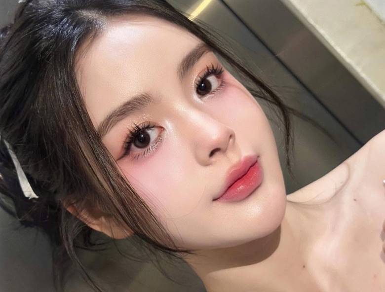 Eyeliner màu nâu – Lựa chọn hoàn hảo cho phong cách tự nhiên