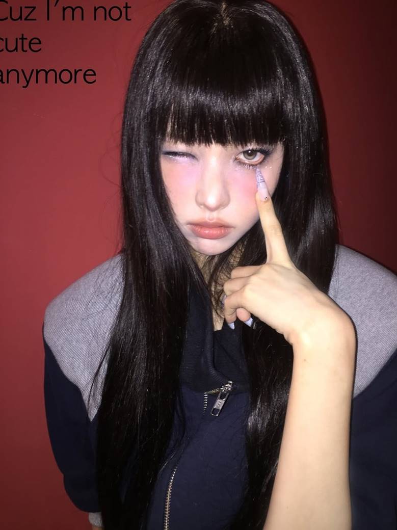 Smoky eyes giờ đây không còn chỉ đi cùng tông nude