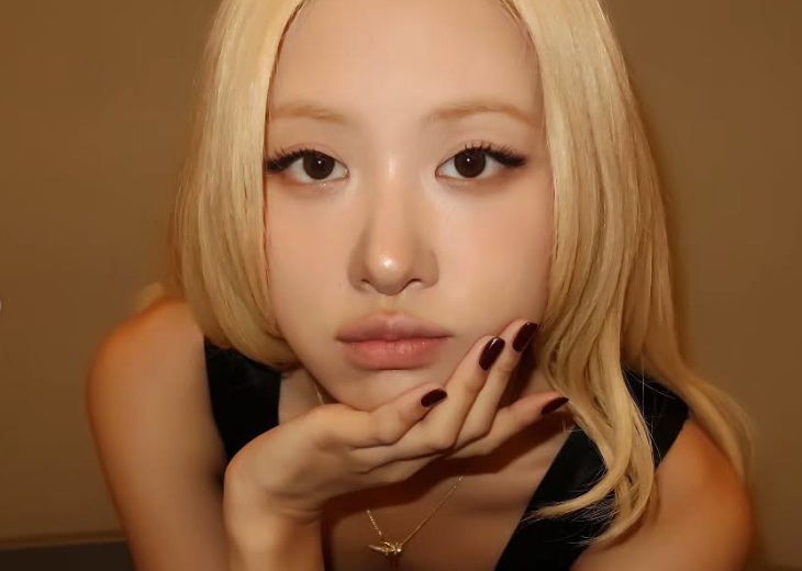 1. Anti-Blush Makeup: Khi đôi má trầm màu tạo nên vẻ đẹp cá tính