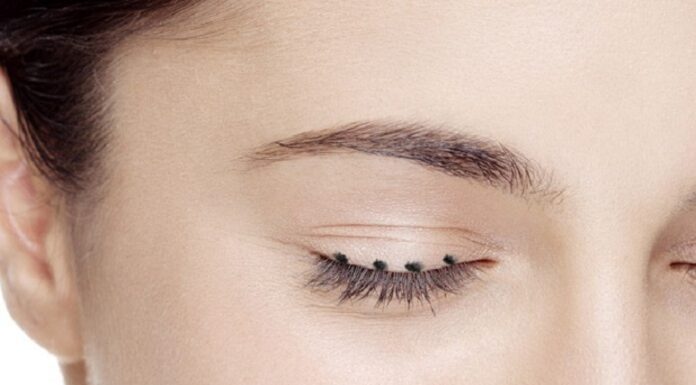 Vẽ Eyeliner người mới chưa qua khóa học nào