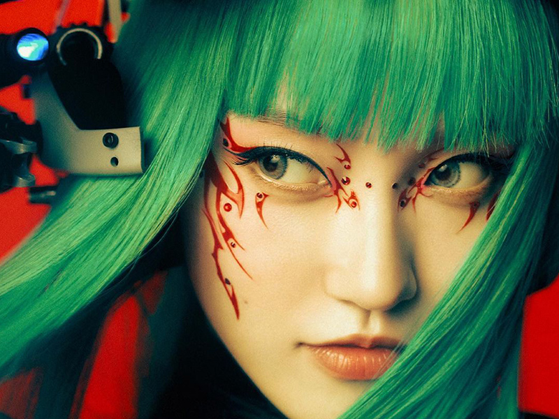 Chisa nổi bật với phong cách cyberpunk