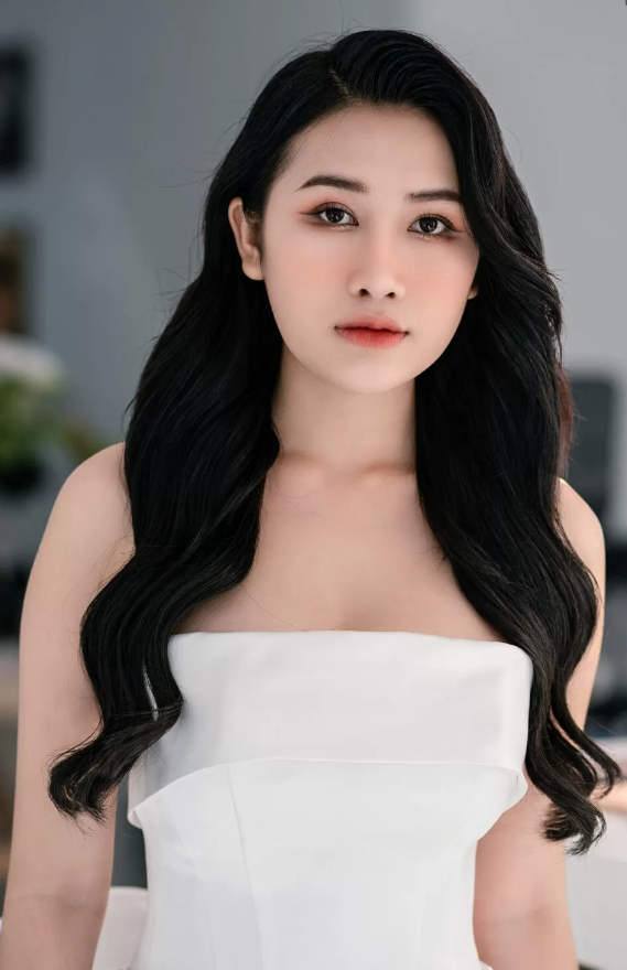Tone makeup cô dâu 2023 
