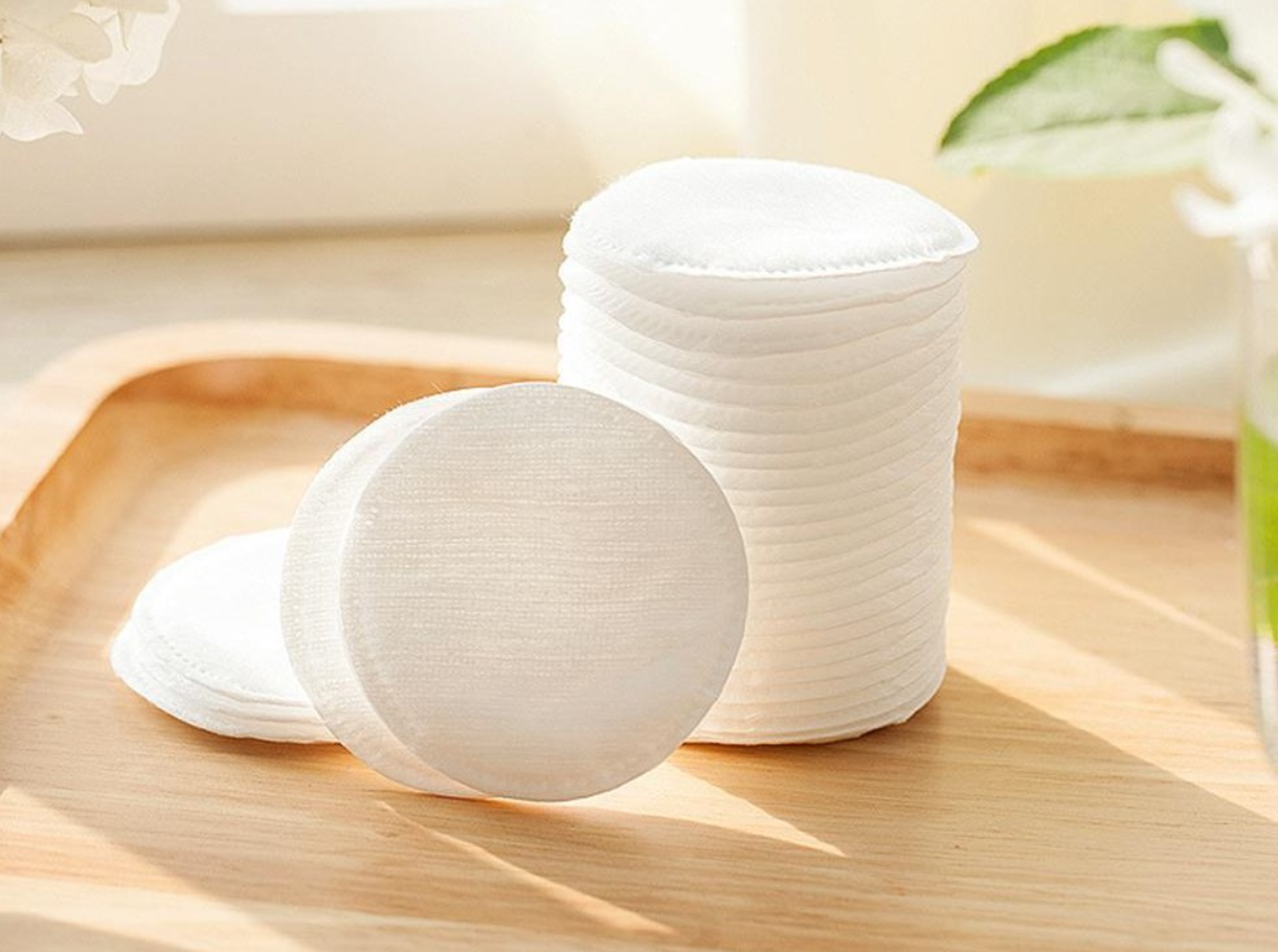 Bông tẩy trang giúp làm sạch làn da