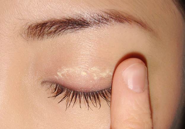 các bước trang điểm mắt tự nhiên 