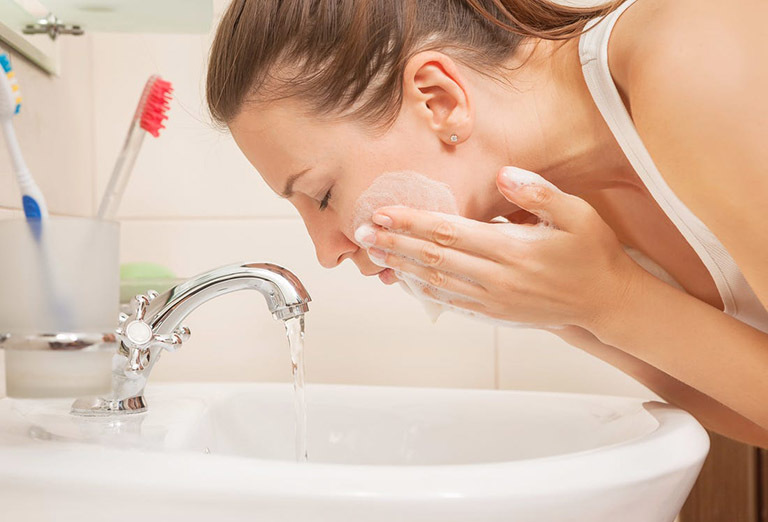 Cách chăm sóc da cho phụ nữ tuổi 30