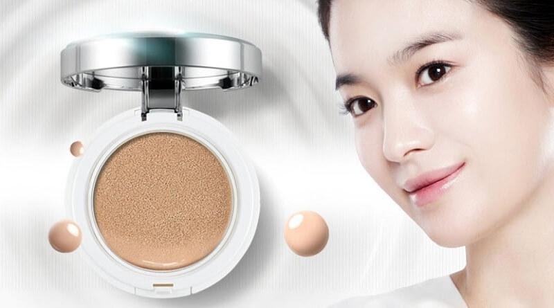 trang điểm bằng phấn nước 