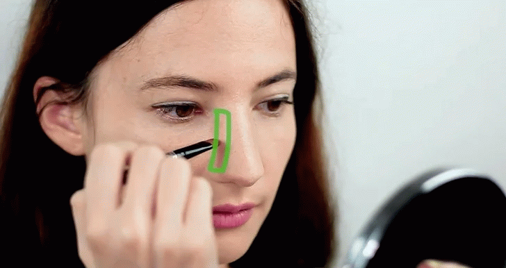 cách trang điểm cho cánh mũi nhỏ lại