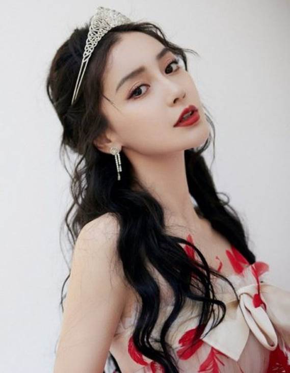 cách trang điểm đơn giản đi dự tiệc