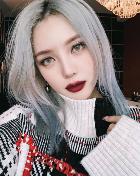 mẹo nhỏ về cách trang điểm tại nhà đi tiệc tối