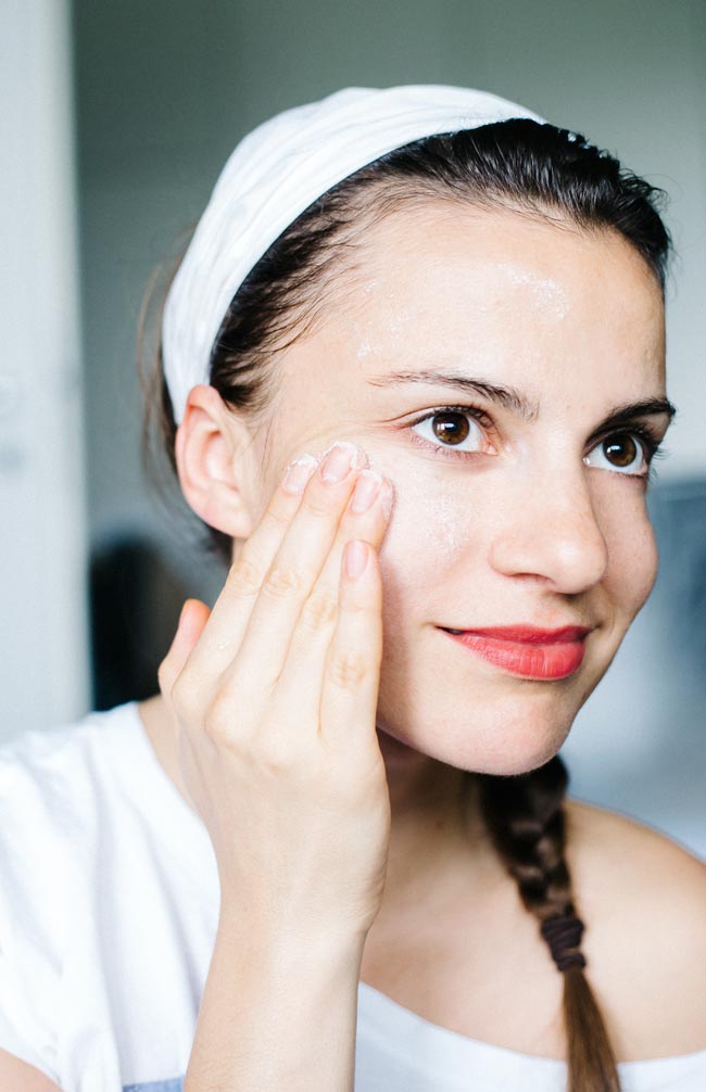 cách trang điểm lâu trôi từ các chuyên gia makeup
