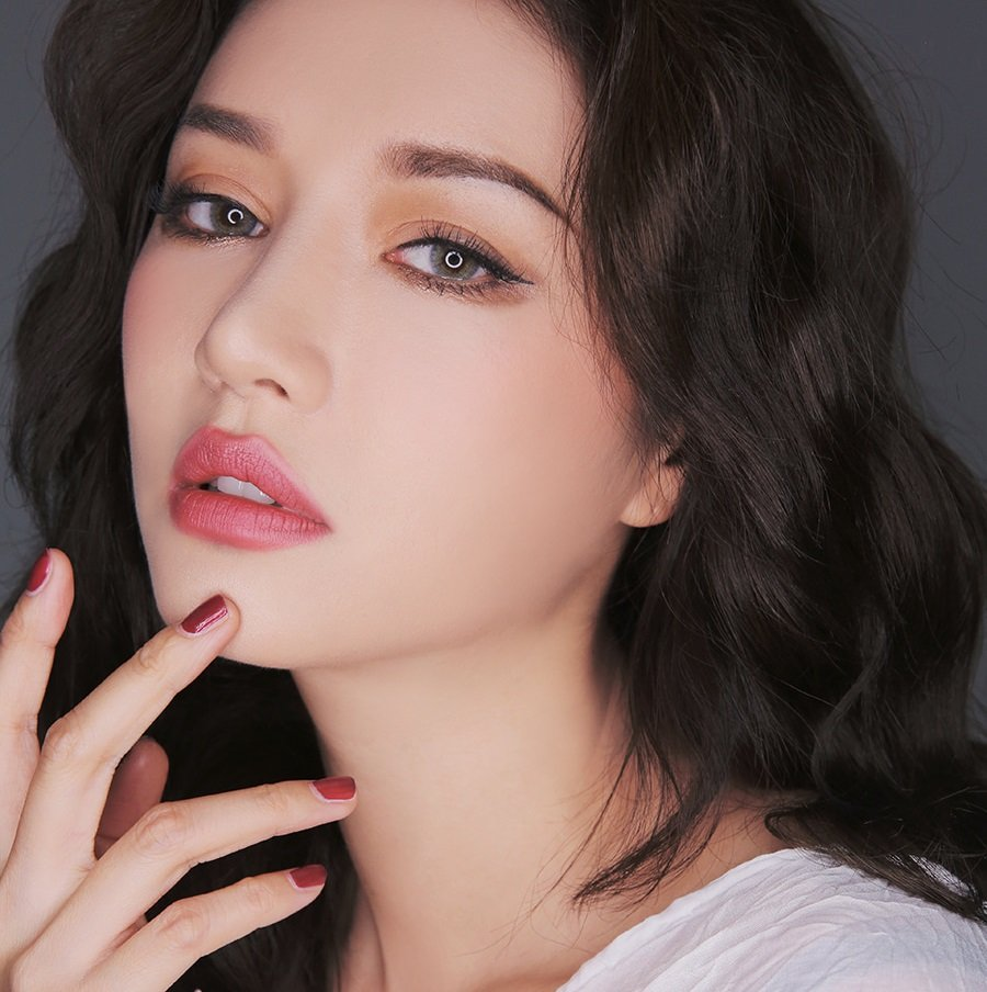 cách trang điểm mắt khói 