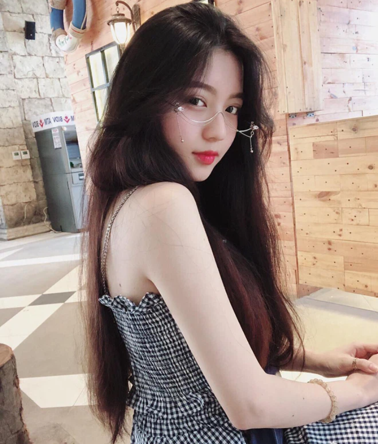 Nữ giới có nên học trang điểm cá nhân không? 