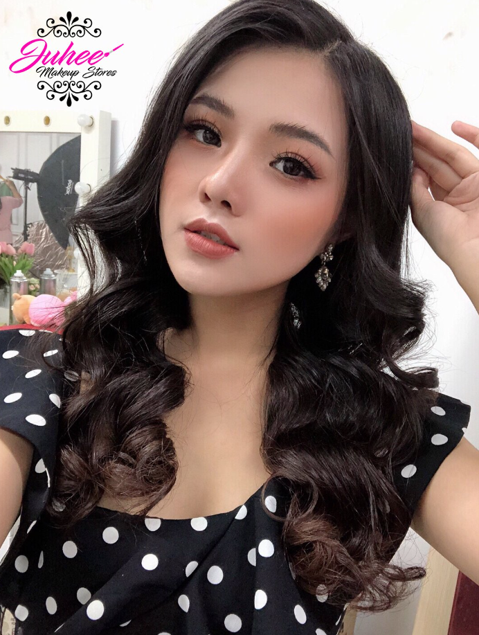 có nên makeup tại nhà giá rẻ không 
