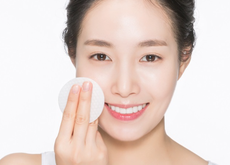 có nên makeup tại nhà giá rẻ không 