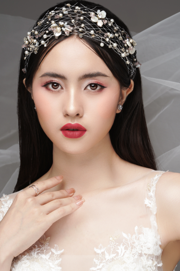 Có nên theo đuổi nghề trang điểm lâu dài