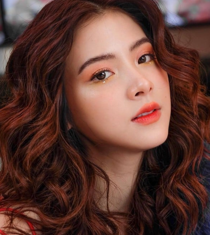Đi phỏng vấn có nên trang điểm