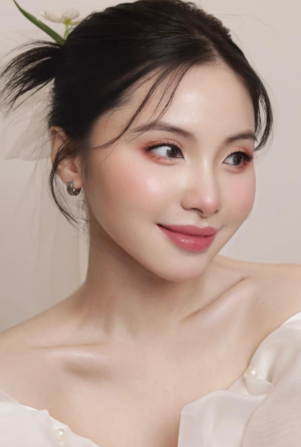giá makeup cô dâu tại nhà 2023 