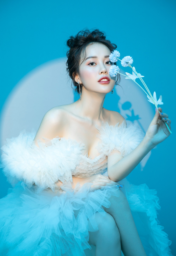 giá trang điểm chụp ảnh cưới