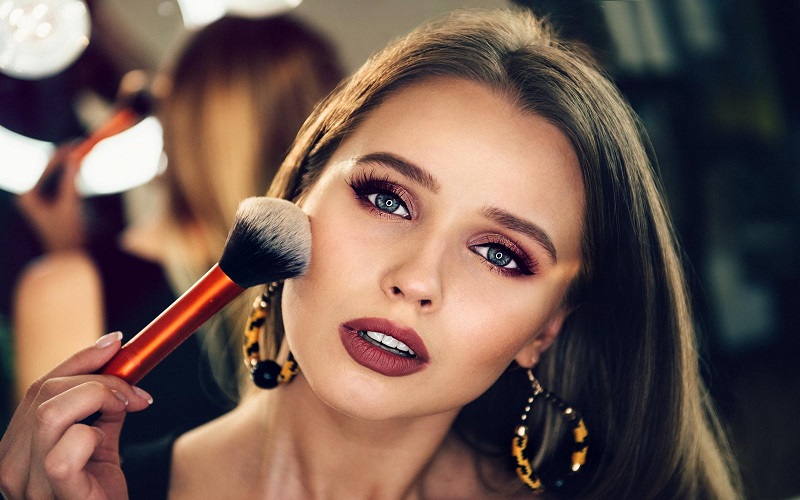 Học makeup dự tiệc