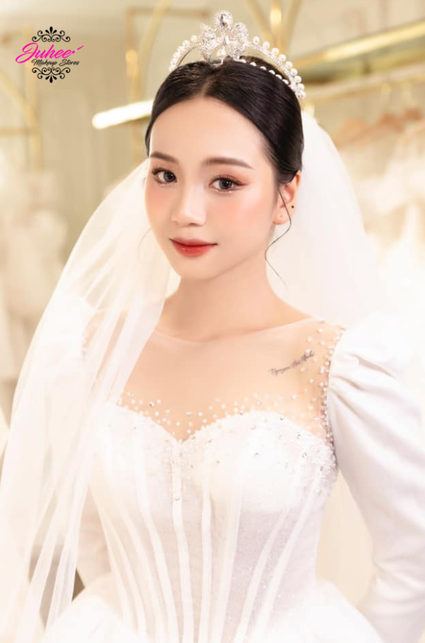 Học trang điểm cô dâu bao lâu thì có thể ra nghề