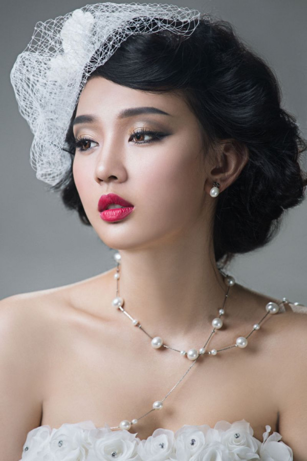 Học trang điểm cô dâu có khó không