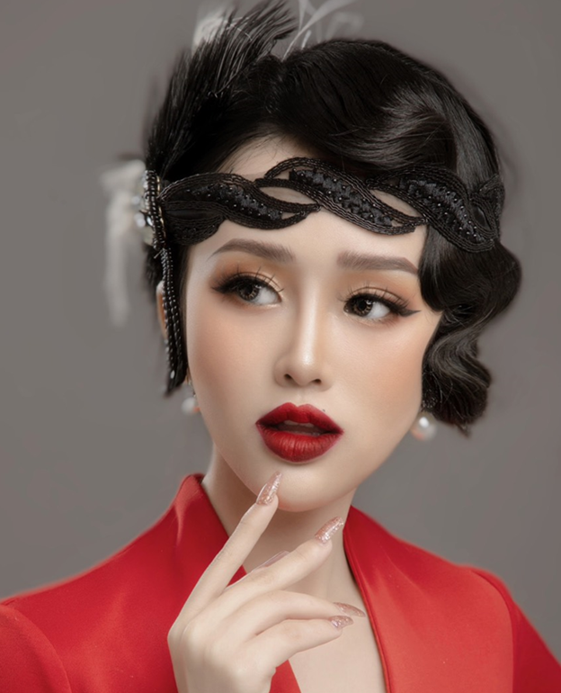 trang điểm cô dâu năm 2020