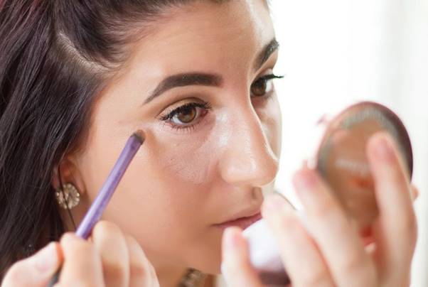 makeup bằng phấn nước chuẩn chuyên gia