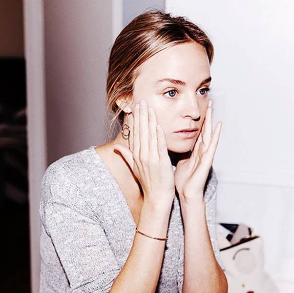makeup bằng phấn nước chuẩn chuyên gia